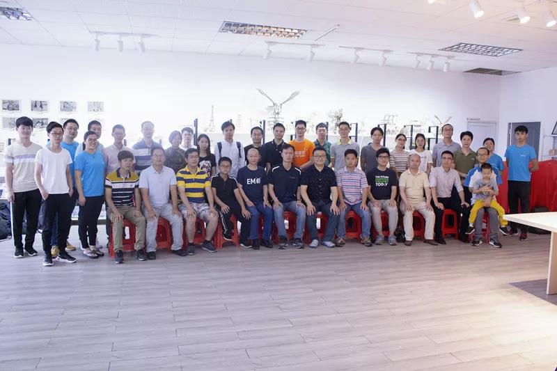 雷宇激光新品發(fā)布會暨首期激光STEAM教育普惠師資培訓在東莞雷宇激光創(chuàng)客空間成功舉辦