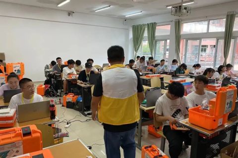 雷宇助力貴州省2023年師生信息素養(yǎng)提升實(shí)踐活動(dòng)圓滿(mǎn)舉辦